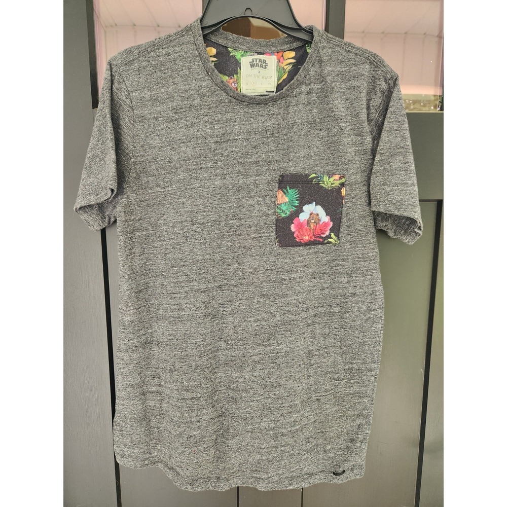 On The Byas Star Wars Heather Gray Ewok Pocket Short Sleeve Crew Size Medium